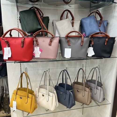 バック、季節雑貨販売