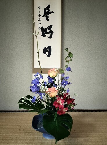 「2026夏 華涼 in セブンパーク天美」　 ～阪南大学茶華道部による華道作品の展示～