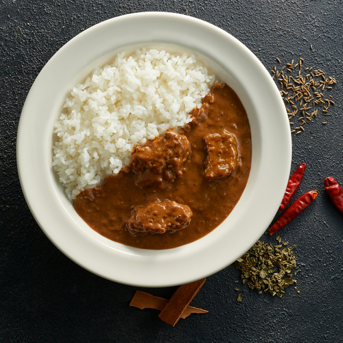 ごはんと、カレーの写真