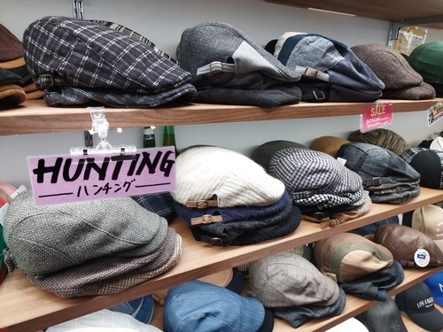 ハンチングをコーデのワンポイントに☆