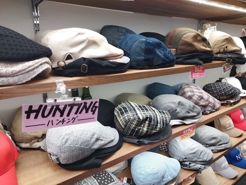 ハンチングをコーデのワンポイントに☆