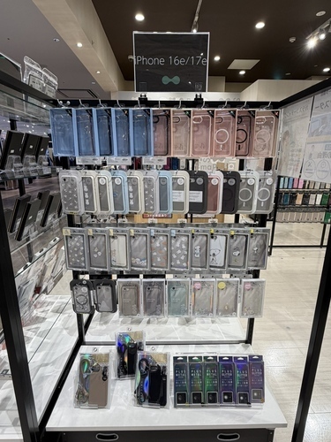 📱【iPhoneユーザー必見！17e対応アクセサリ取り扱い開始しております💨】