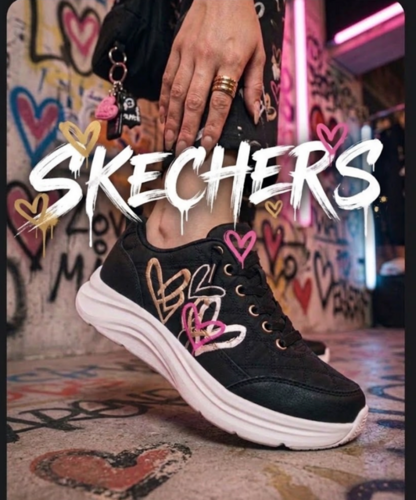 🌟SKECHERS　NEW　STYLE🌟
